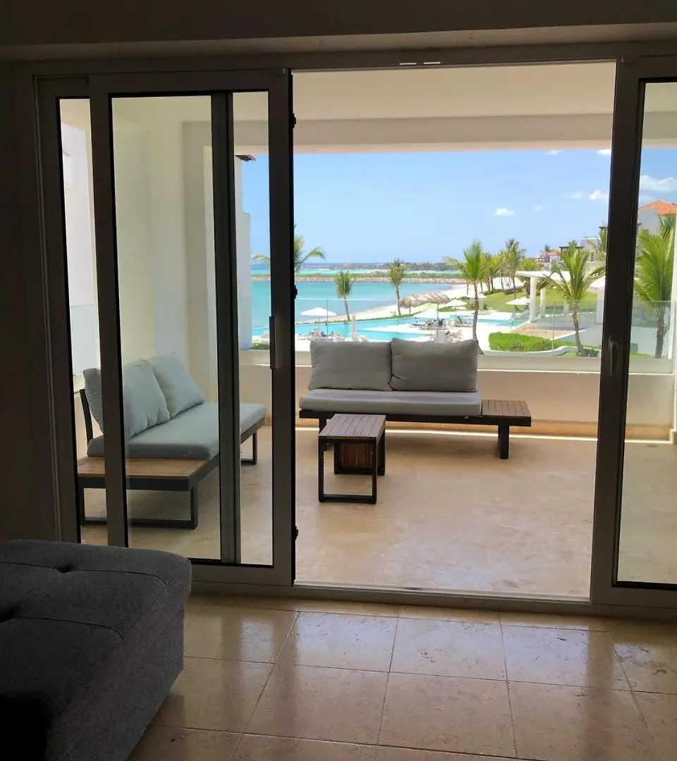 Large And Spacious 1 Bedroom Beachfront Condo In Cap Cana, Punta Cana 0*,  Dominik Cumhuriyeti